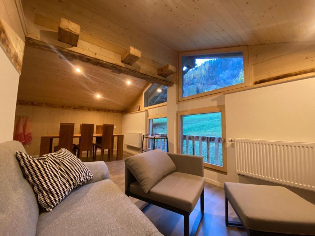 Chalet Baergstaeger Lauterbrunnen Bagian luar foto