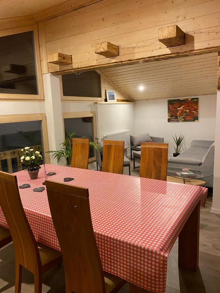 Chalet Baergstaeger Lauterbrunnen Bagian luar foto
