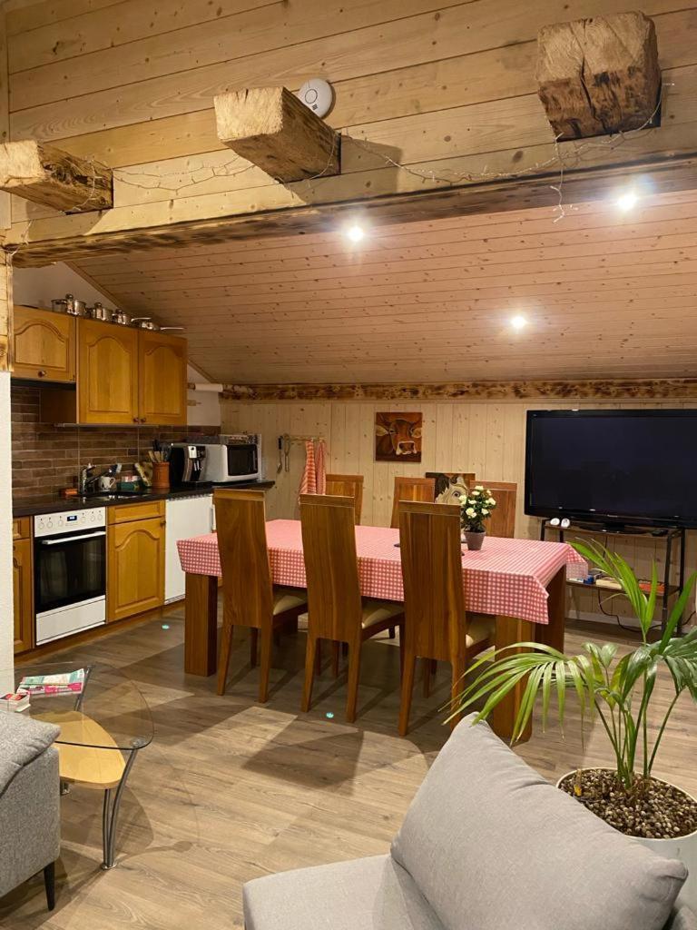 Chalet Baergstaeger Lauterbrunnen Bagian luar foto